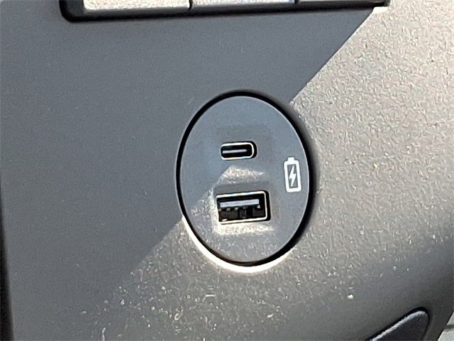 2023 Ford F-650SD Base