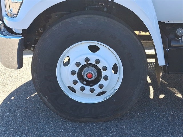 2023 Ford F-650SD Base