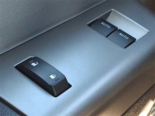 2023 Ford F-650SD Base