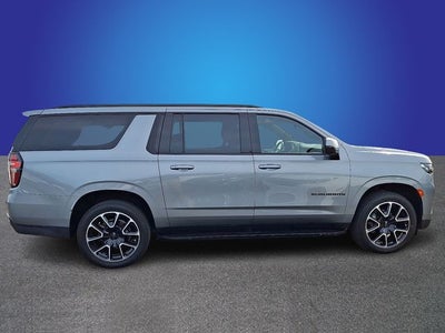 2023 Chevrolet Suburban RST