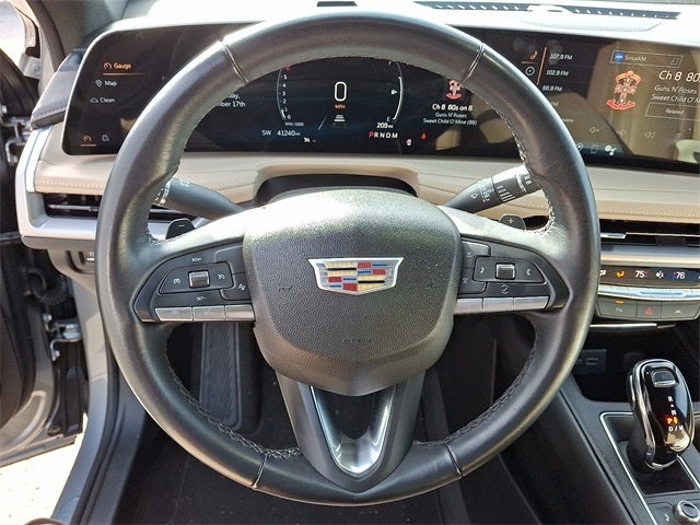 2024 Cadillac XT4 Premium Luxury