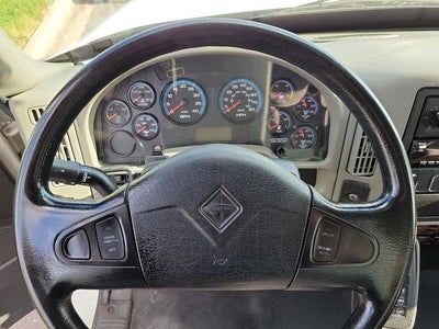 2018 International 4300 26FT BOX