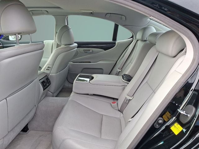 2007 Lexus LS 460