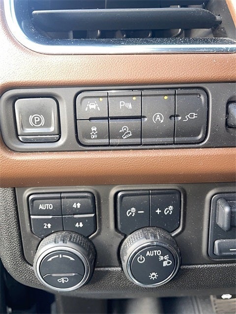 2021 Chevrolet Suburban High Country