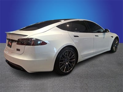 2022 Tesla Model S Plaid