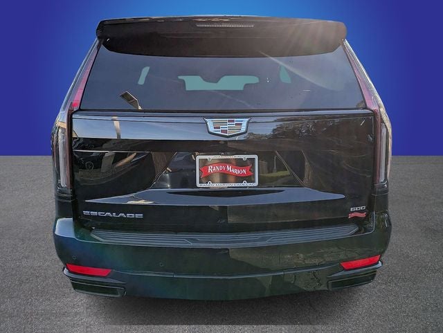 2022 Cadillac Escalade Sport