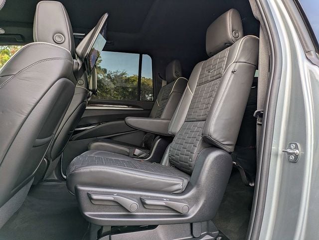 2025 Cadillac Escalade ESV Sport Platinum