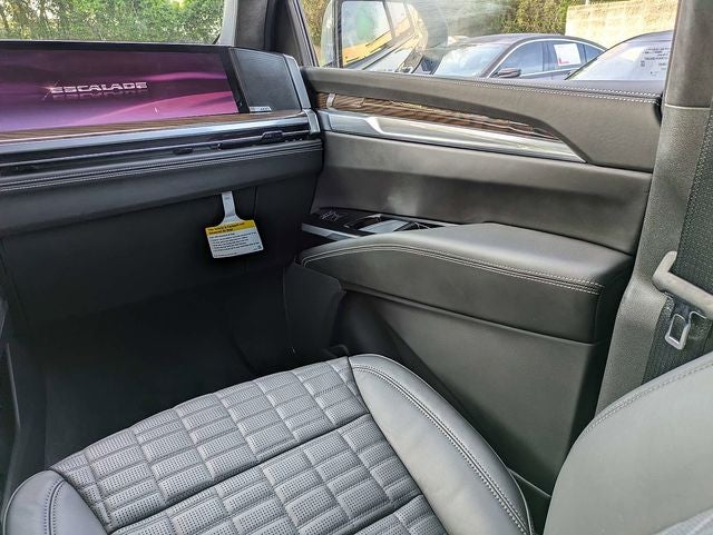 2025 Cadillac Escalade ESV Sport Platinum