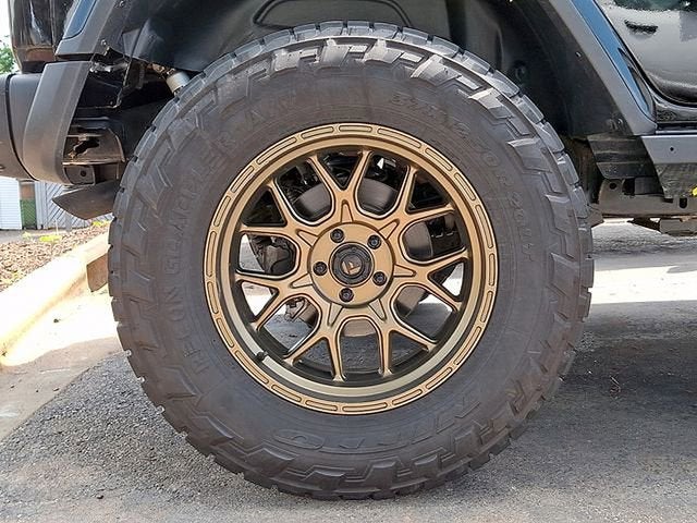 2022 Jeep WRANGLER Base