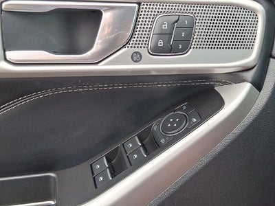 2022 FORD TRUCK EXPLORER Base