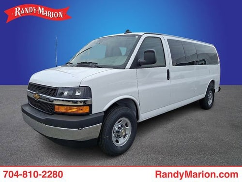 2025 Chevrolet Express Passenger 3500 1LT