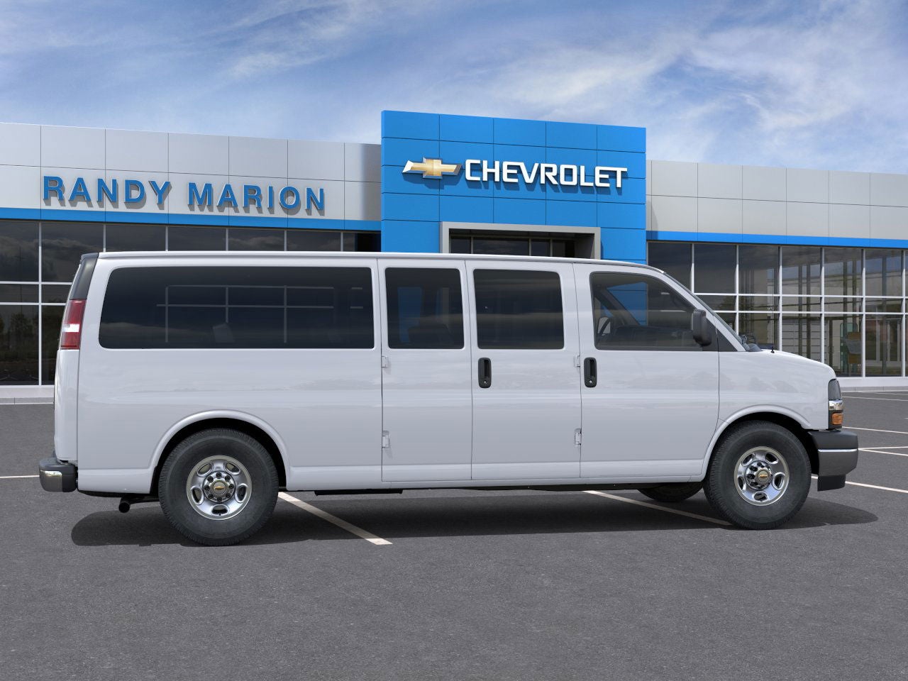 2025 Chevrolet Express Passenger 3500 1LT