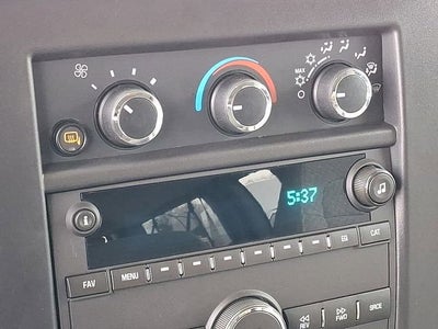 2025 Chevrolet Express Passenger 3500 1LT