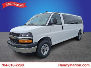 2025 Chevrolet Express Passenger 1LT