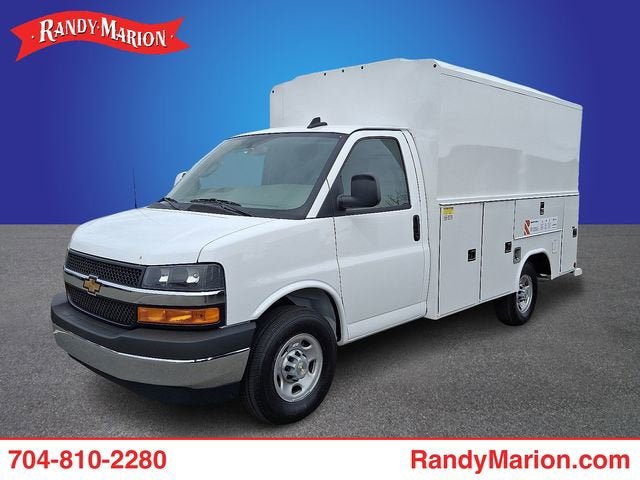 2025 Chevrolet Express Cutaway 3500 1WT