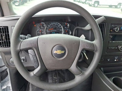 2025 Chevrolet Express Cutaway 3500 1WT