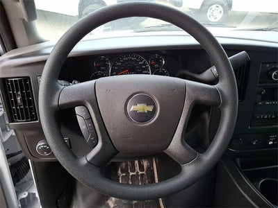 2025 Chevrolet Express Cutaway 3500 1WT