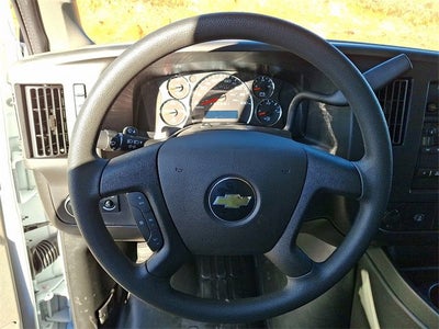 2025 Chevrolet Express Cutaway 3500 1WT
