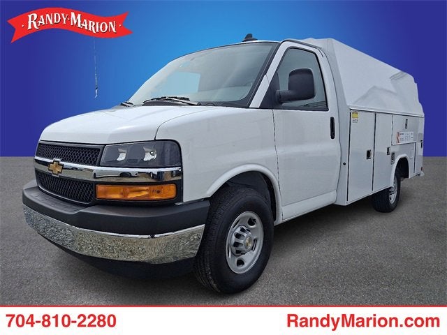 2025 Chevrolet Express Cutaway 3500 1WT