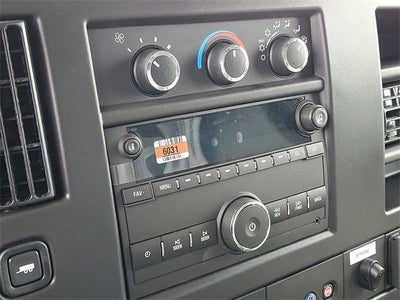 2025 Chevrolet Express Cutaway 3500 1WT