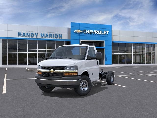 2026 Chevrolet Express Cutaway 3500 Base