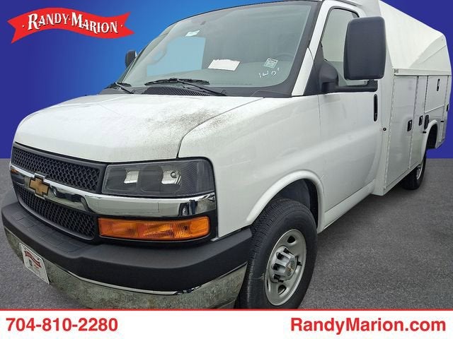 2025 Chevrolet Express Cutaway 3500 1WT