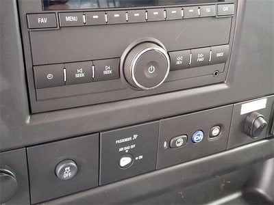 2025 Chevrolet Express Cutaway 3500 1WT