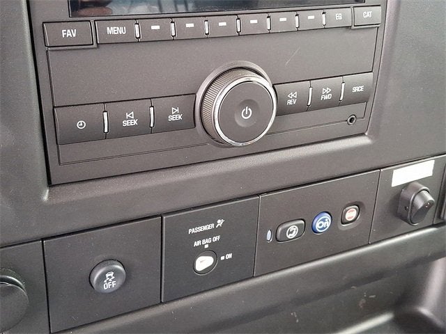 2025 Chevrolet Express Cutaway 3500 1WT