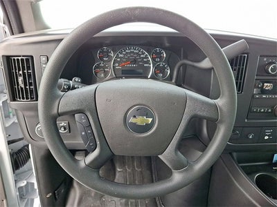 2025 Chevrolet Express Cutaway 3500 1WT