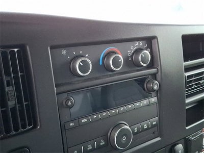 2025 Chevrolet Express Cutaway 3500 1WT