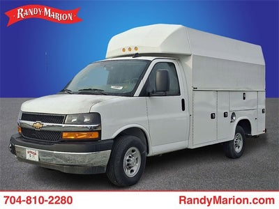 2024 Chevrolet Express Cutaway 3500 1WT