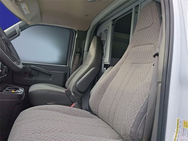 2024 Chevrolet Express Cutaway 3500 1WT