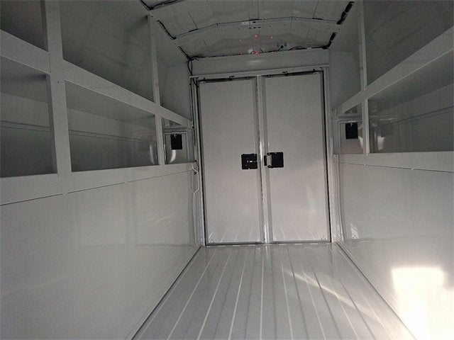 2024 Chevrolet Express Cutaway 3500 1WT