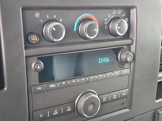 2025 Chevrolet Express Cutaway 3500 1WT