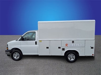 2025 Chevrolet Express Cutaway 3500 1WT
