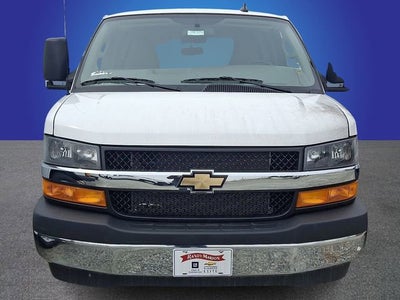 2025 Chevrolet Express Cutaway 3500 1WT