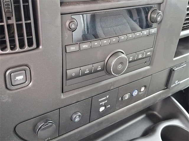 2023 Chevrolet Express Cutaway 3500 1WT