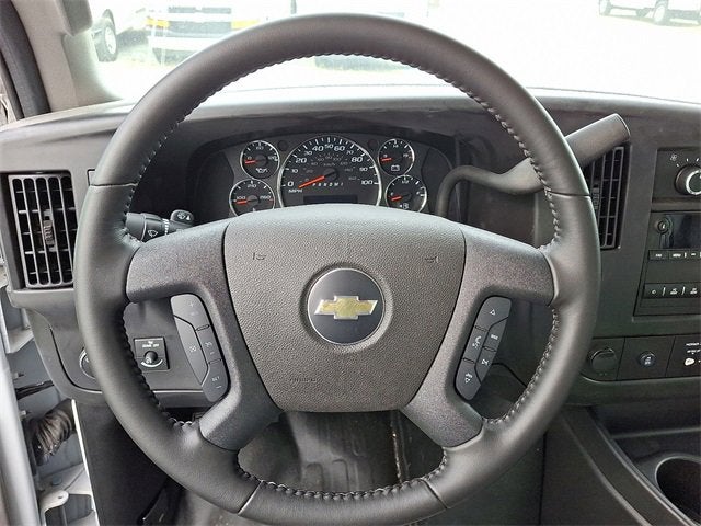 2023 Chevrolet Express Cutaway 3500 1WT