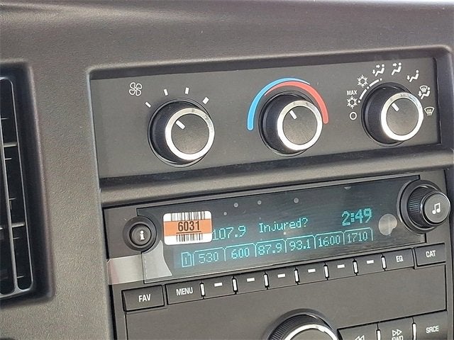 2025 Chevrolet Express Cutaway 3500 1WT