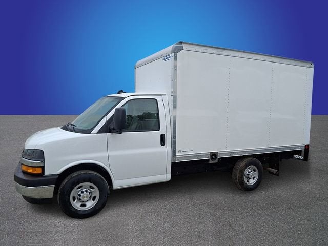 2026 Chevrolet Express Cutaway 3500 1WT