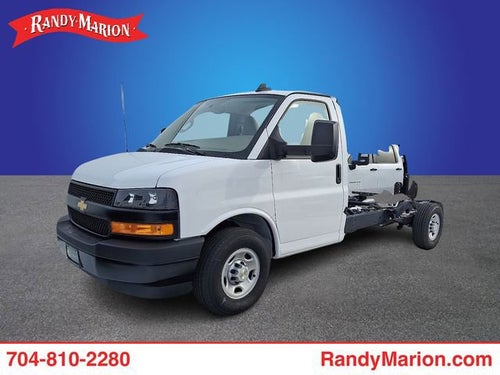 2025 Chevrolet Express Cutaway 3500 1WT