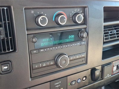 2025 Chevrolet Express Cutaway 3500 1WT