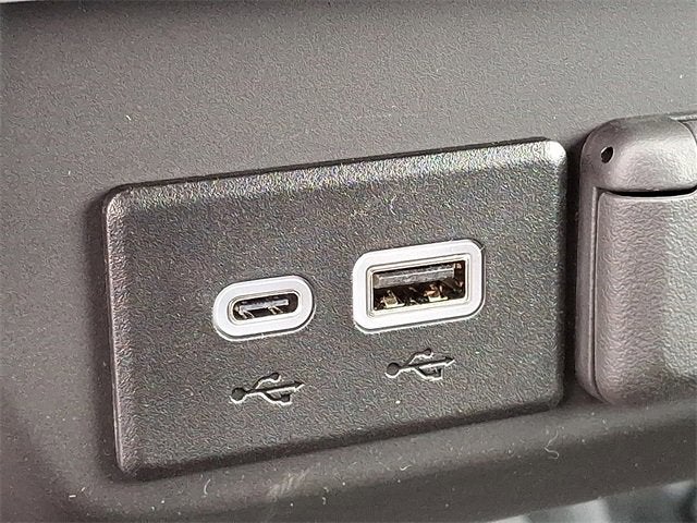 2025 Chevrolet Silverado 3500 HD Chassis Cab LT