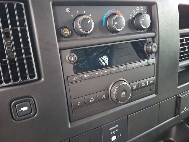 2026 Chevrolet Express Cargo 1WT
