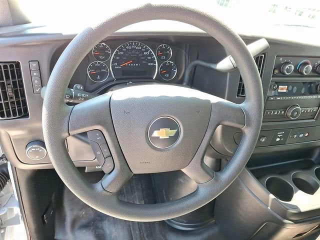 2026 Chevrolet Express Cargo Work Van - Photo 7