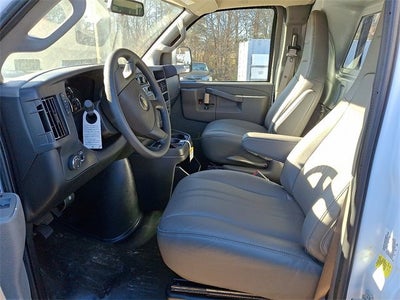2024 Chevrolet Express Cargo 2500 WT