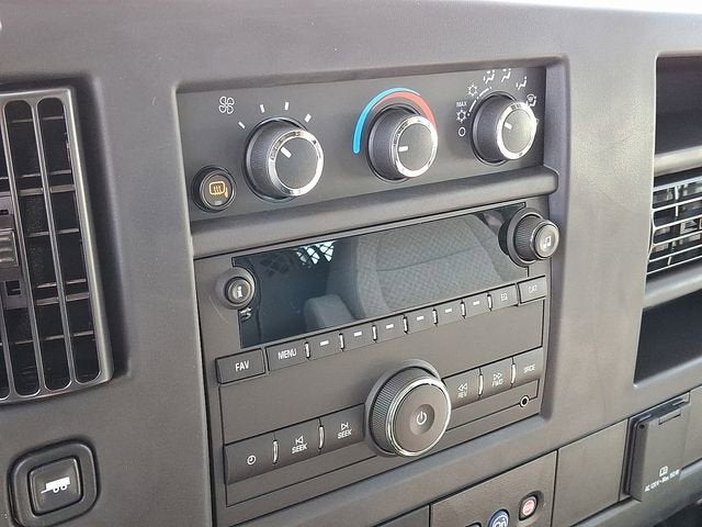 2025 Chevrolet Express Cargo 2500 WT