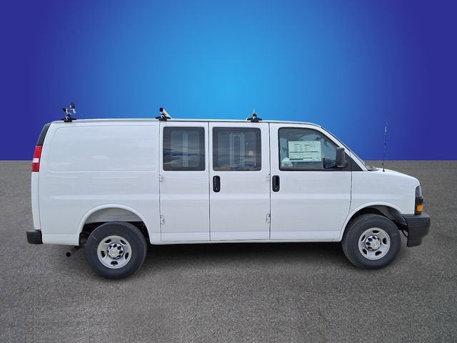 2026 Chevrolet Express Cargo 1WT