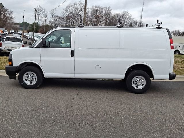 2025 Chevrolet Express Cargo WT