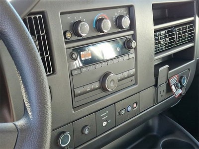 2025 Chevrolet Express Cargo 3500 WT